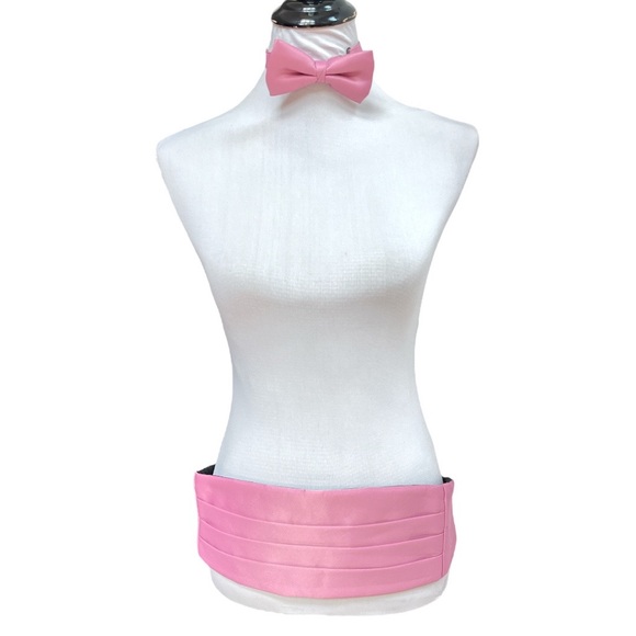 Men’s Fashion Depot Silk Cummerbund and Bow Tie Set
Pink Mauve Barbie Pink - Picture 9 of 9